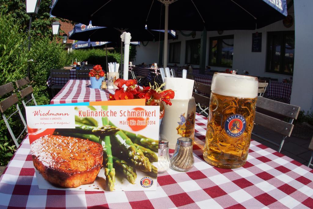 Gasthaus Und Landhotel Wiedmann Eresing Екстериор снимка
