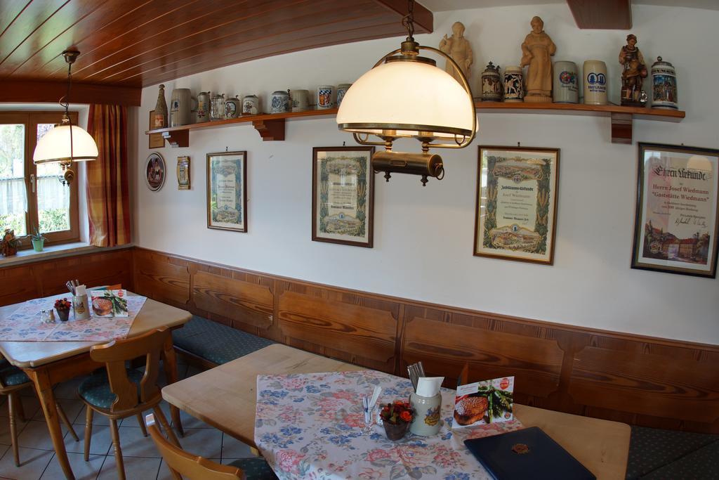 Gasthaus Und Landhotel Wiedmann Eresing Екстериор снимка