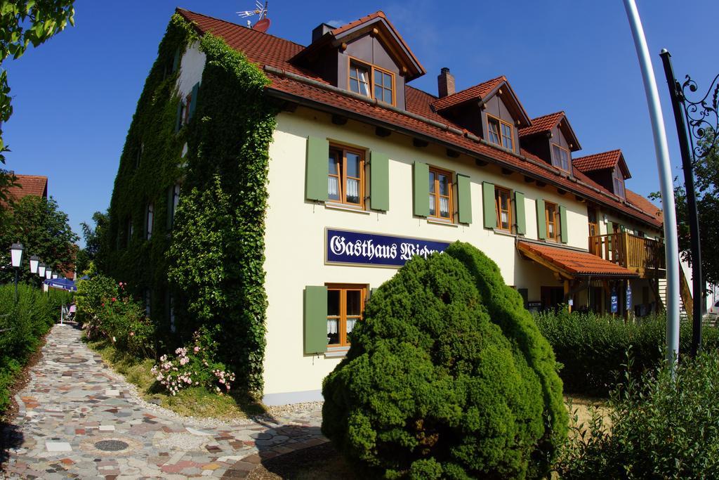 Gasthaus Und Landhotel Wiedmann Eresing Екстериор снимка
