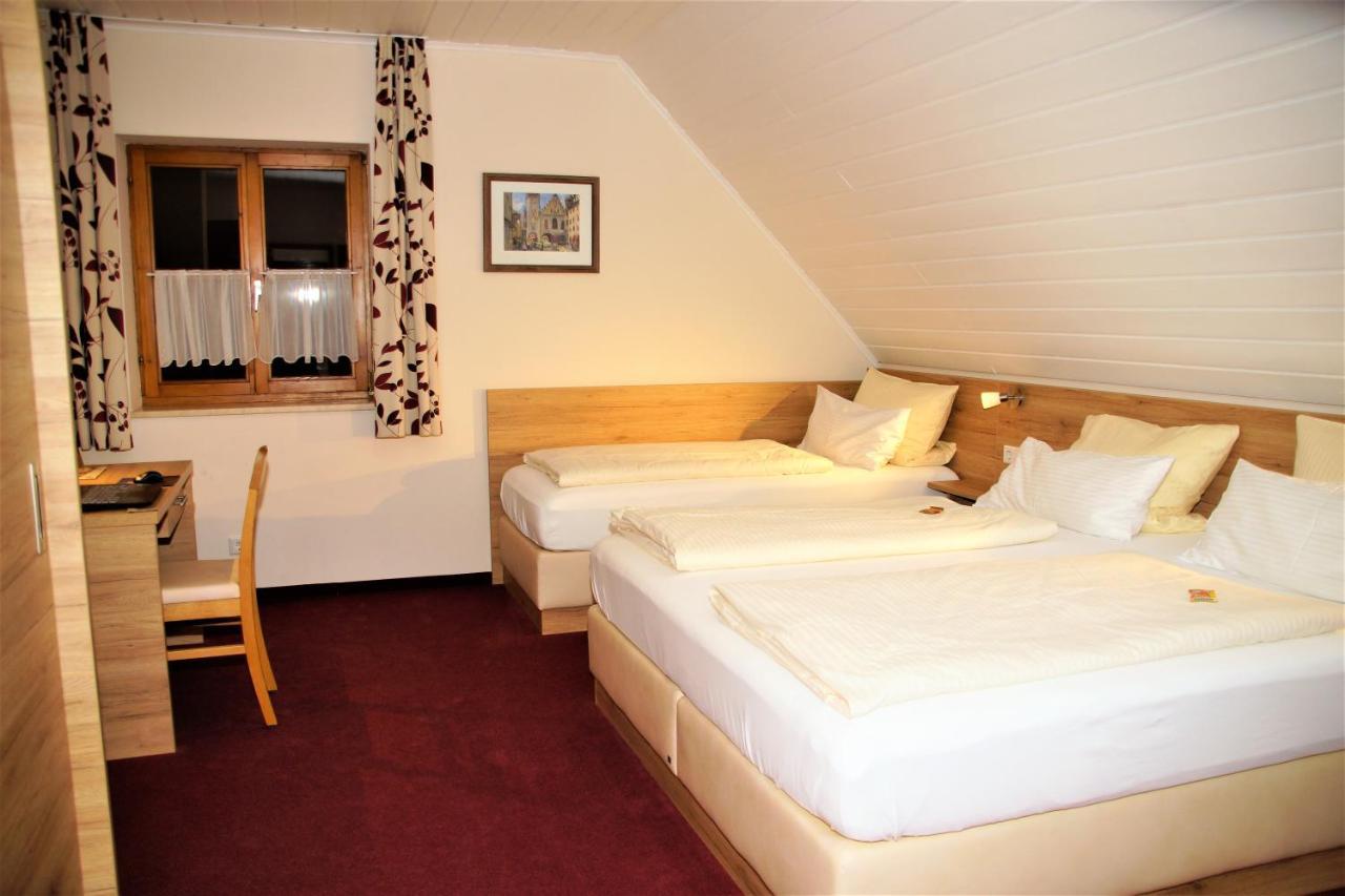 Gasthaus Und Landhotel Wiedmann Eresing Екстериор снимка