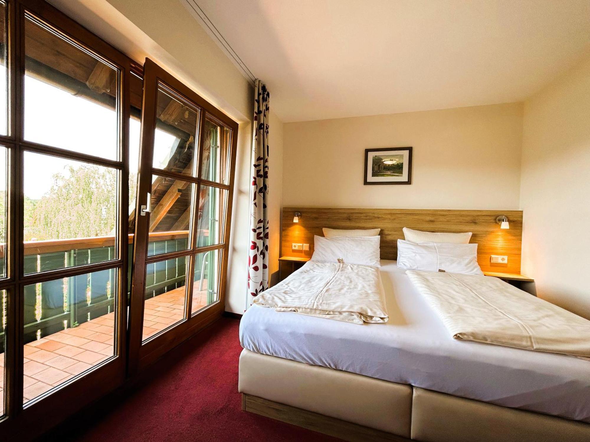 Gasthaus Und Landhotel Wiedmann Eresing Екстериор снимка