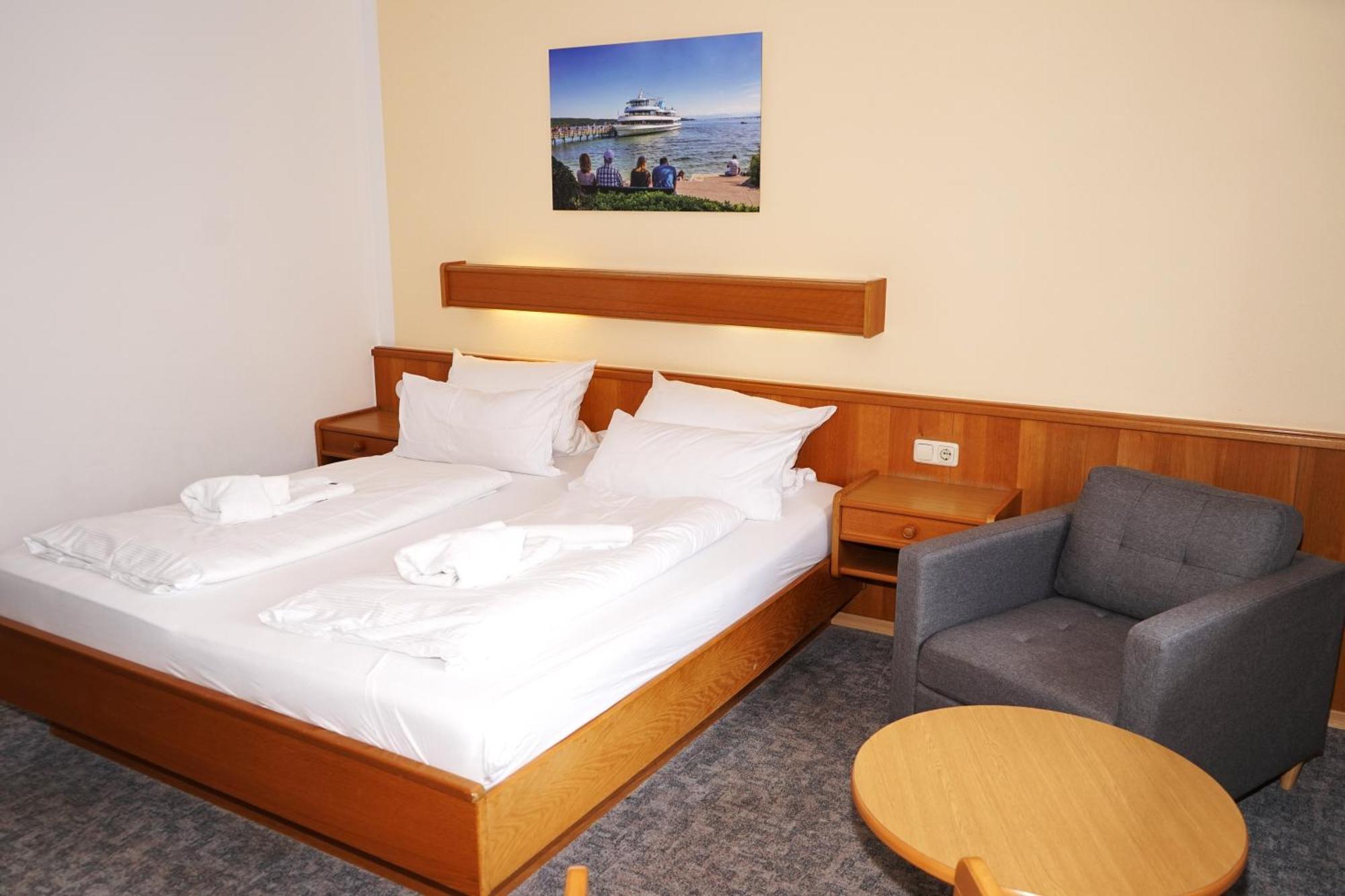 Gasthaus Und Landhotel Wiedmann Eresing Екстериор снимка