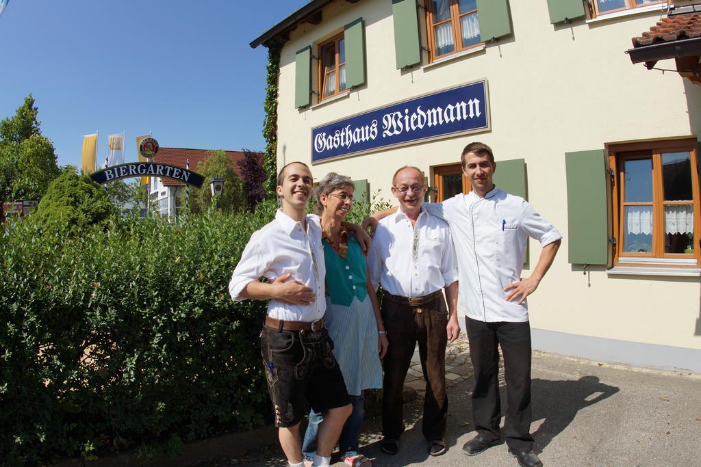 Gasthaus Und Landhotel Wiedmann Eresing Екстериор снимка