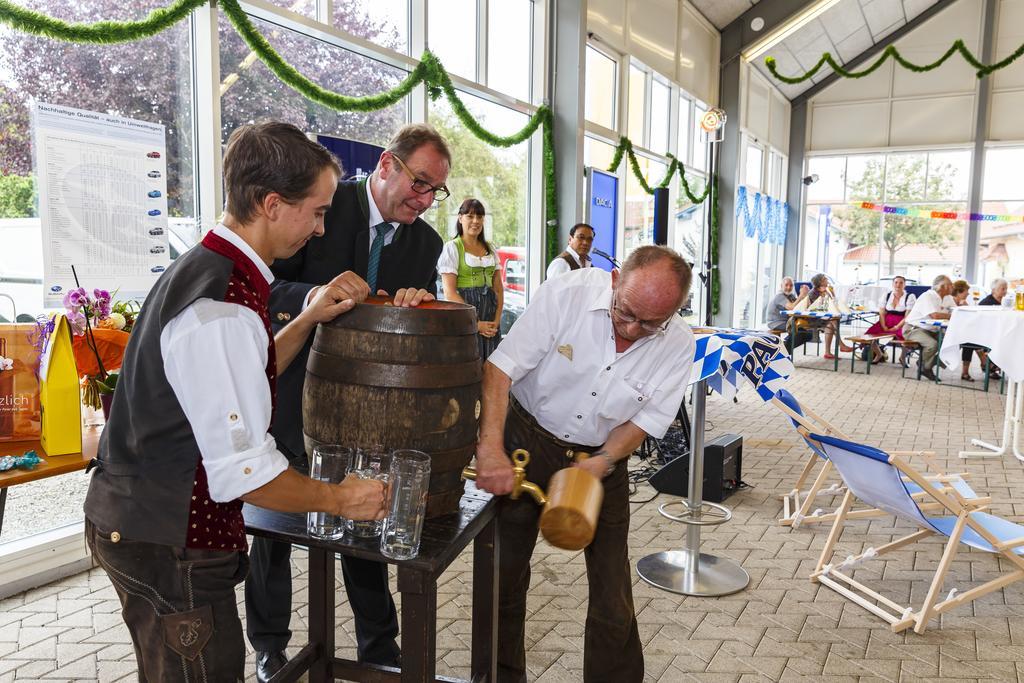 Gasthaus Und Landhotel Wiedmann Eresing Екстериор снимка