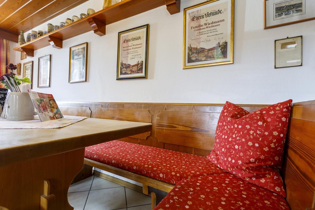 Gasthaus Und Landhotel Wiedmann Eresing Екстериор снимка