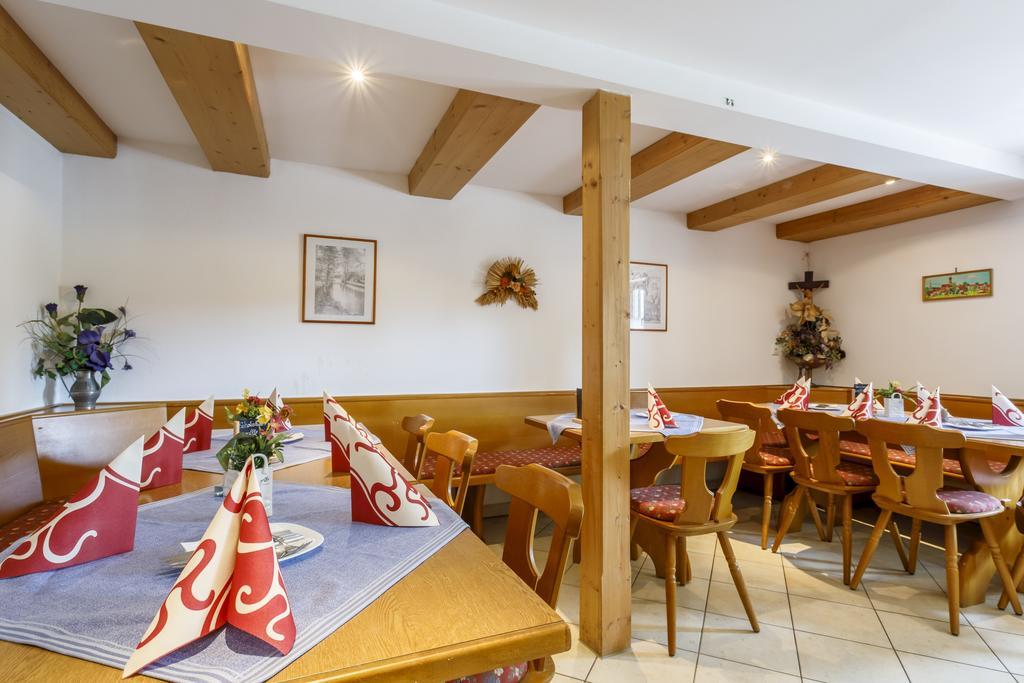 Gasthaus Und Landhotel Wiedmann Eresing Екстериор снимка