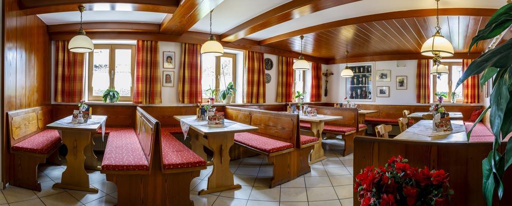 Gasthaus Und Landhotel Wiedmann Eresing Екстериор снимка